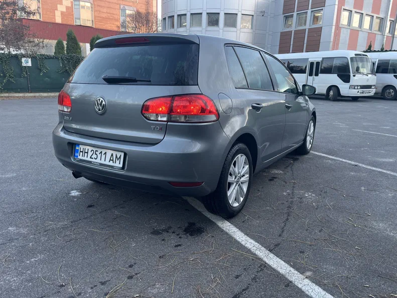 Volkswagen Golf 2011 - 23