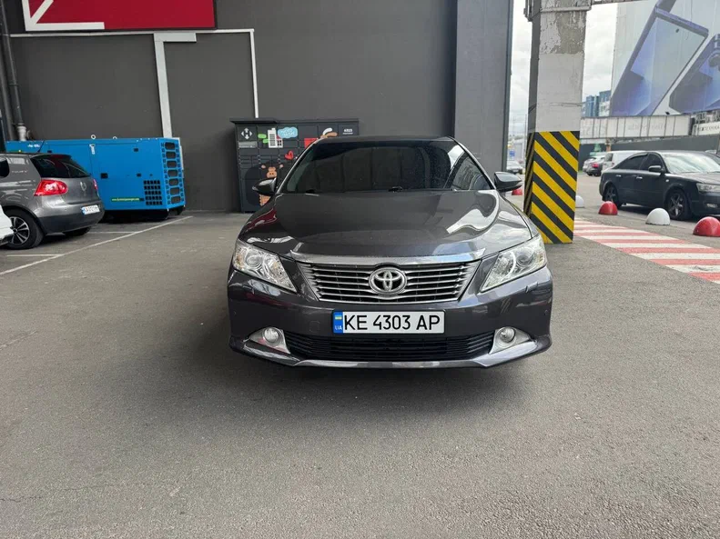 Toyota Camry 2013 - 8