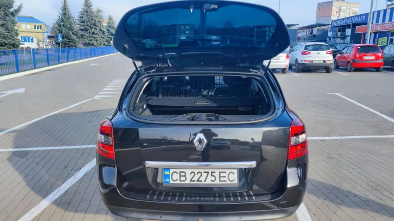 Renault Laguna 2013 - 16