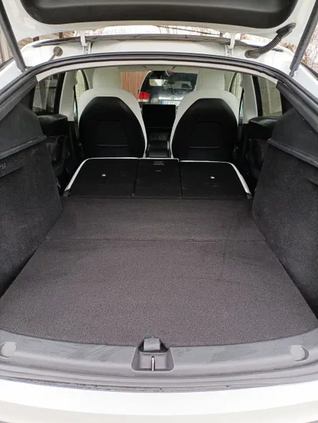 Tesla Model Y 2023 - 23