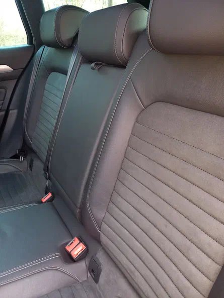 Volkswagen Passat 2021 - 6