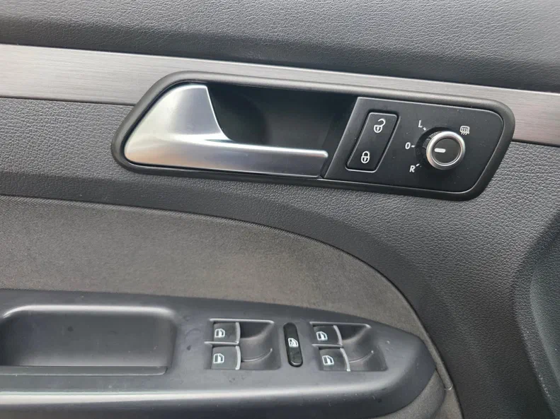 Volkswagen Touran 2012 - 5