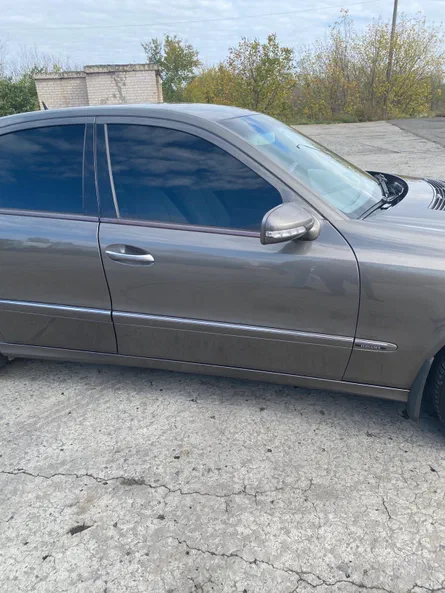 Mercedes-Benz E-Клас 2007 - 8