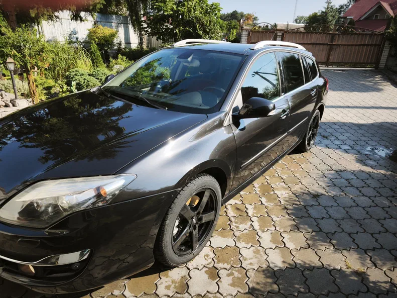 Renault Laguna 2010 - 6
