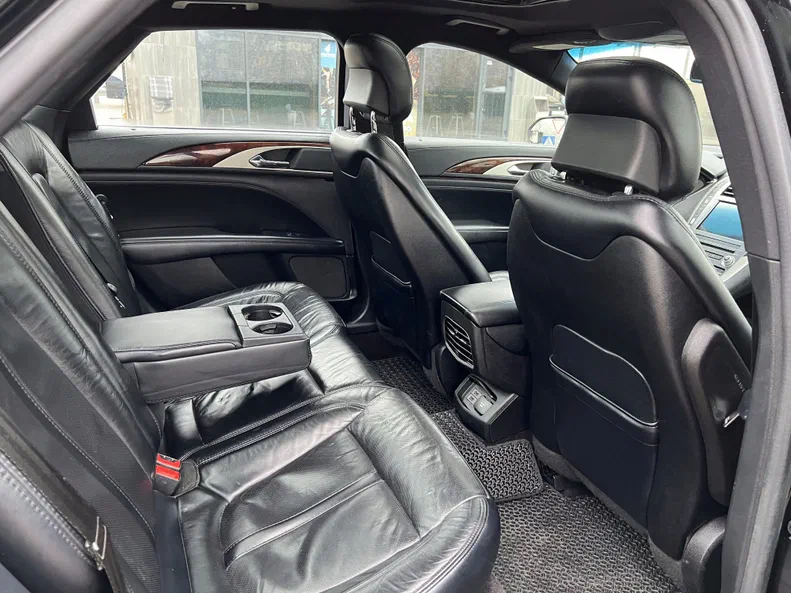 Lincoln MKZ 2016 - 25