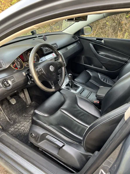 Volkswagen Passat 2005 - 5