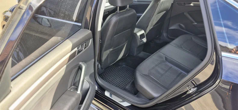 Volkswagen Passat (North America and China) 2016 - 6