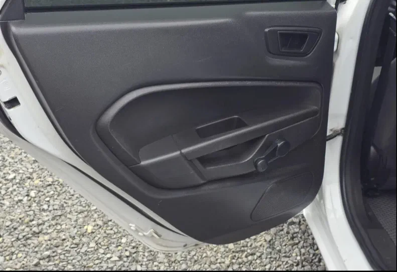 Ford Fiesta 2016 - 15