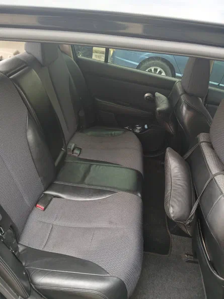 Nissan Tiida 2008 - 5