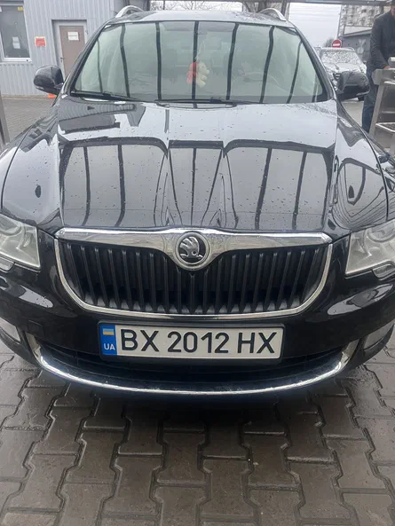 Skoda Superb 2012 - 6