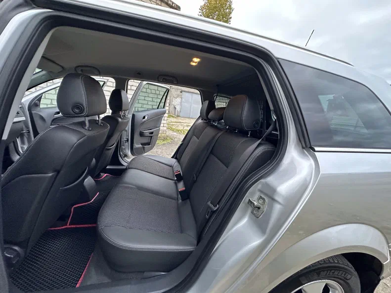 Opel Astra 2009 - 15