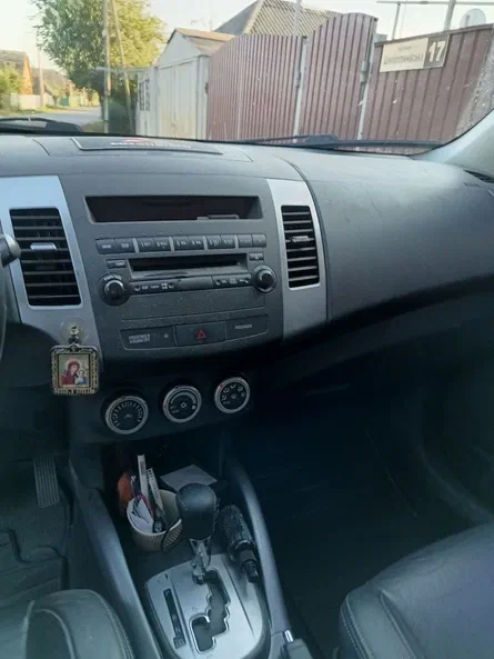 Mitsubishi Outlander 2008