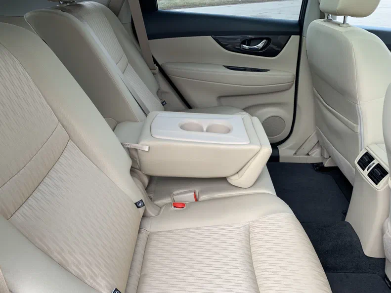 Nissan Rogue 2018 - 16