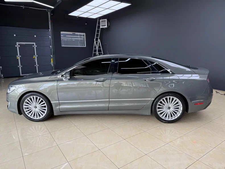 Lincoln MKZ 2016 - 25