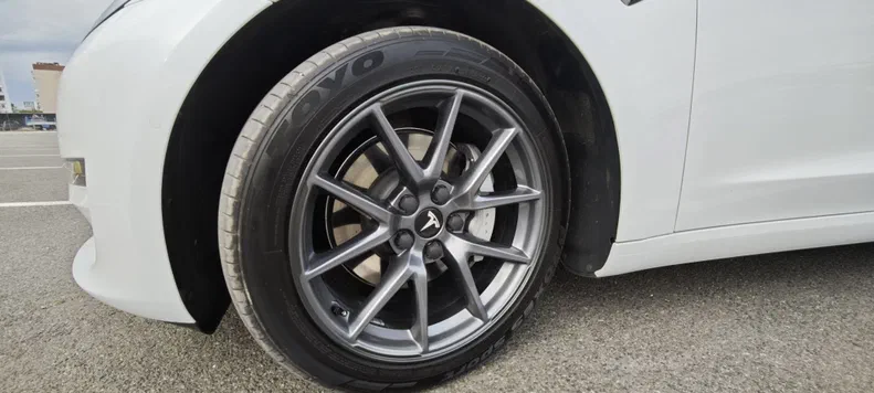 Tesla Model 3 2020 - 6