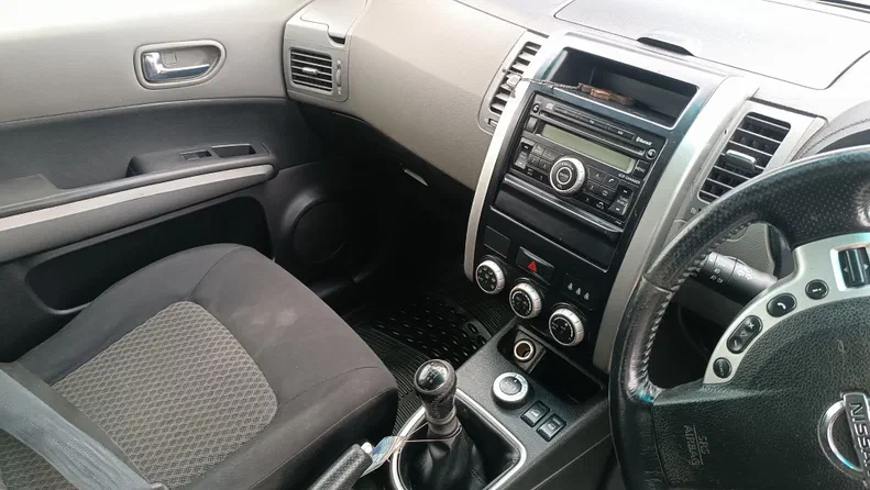 Nissan X-Trail 2009 - 10