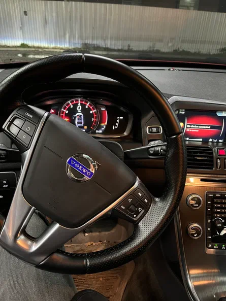 Volvo XC60 2016 - 10