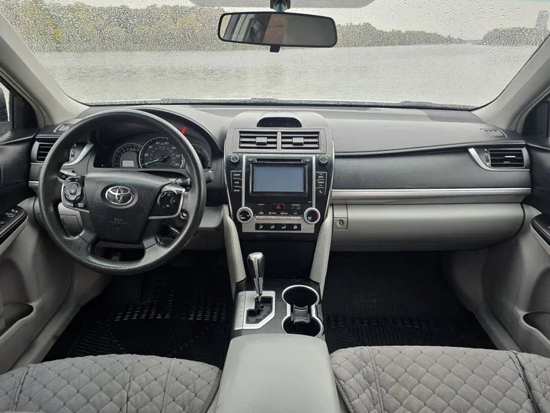 Toyota Camry 2014 - 11