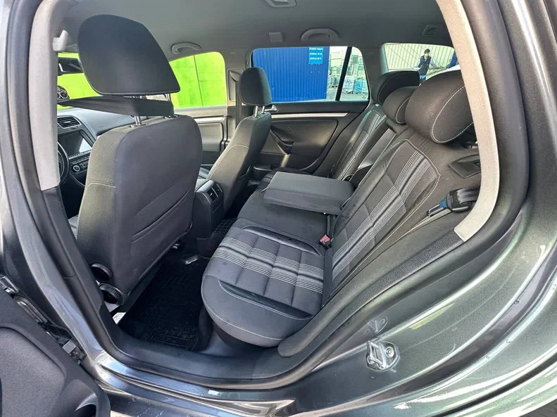 Volkswagen Golf 2013 - 8