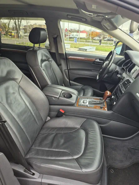 Audi Q7 2009 - 9