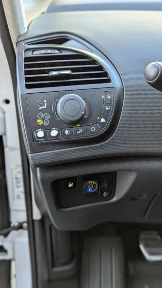 Citroen C4 Picasso 2009 - 29