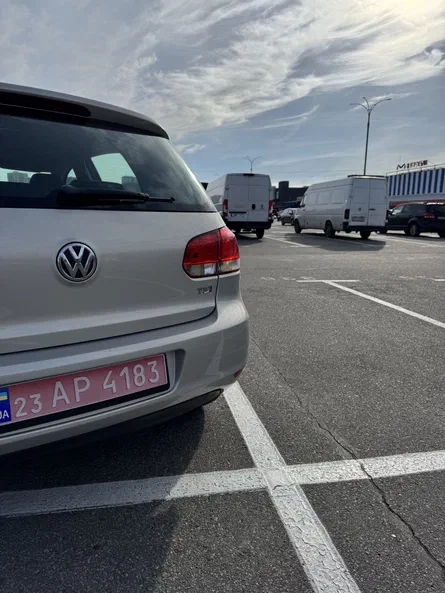 Volkswagen Golf 2011 - 17