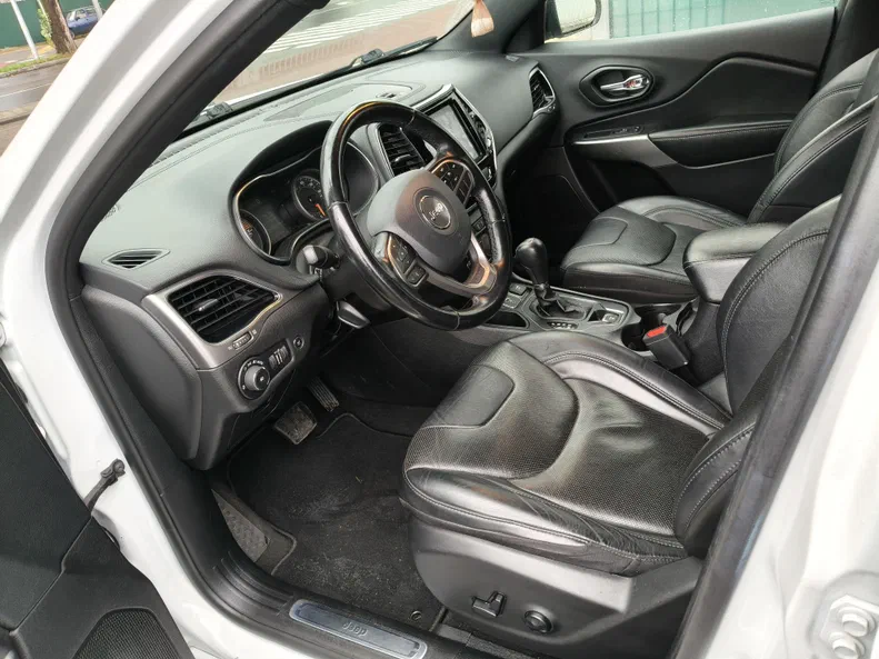 Jeep Cherokee 2020 - 14