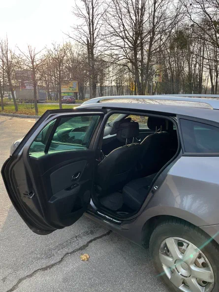 Renault Megane 2011 - 16