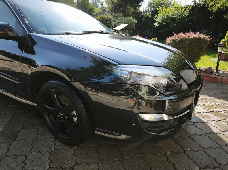 Renault Laguna 2010 - 4