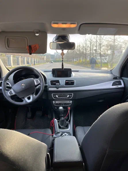 Renault Megane 2011 - 13