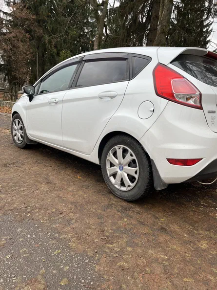 Ford Fiesta 2013 - 6