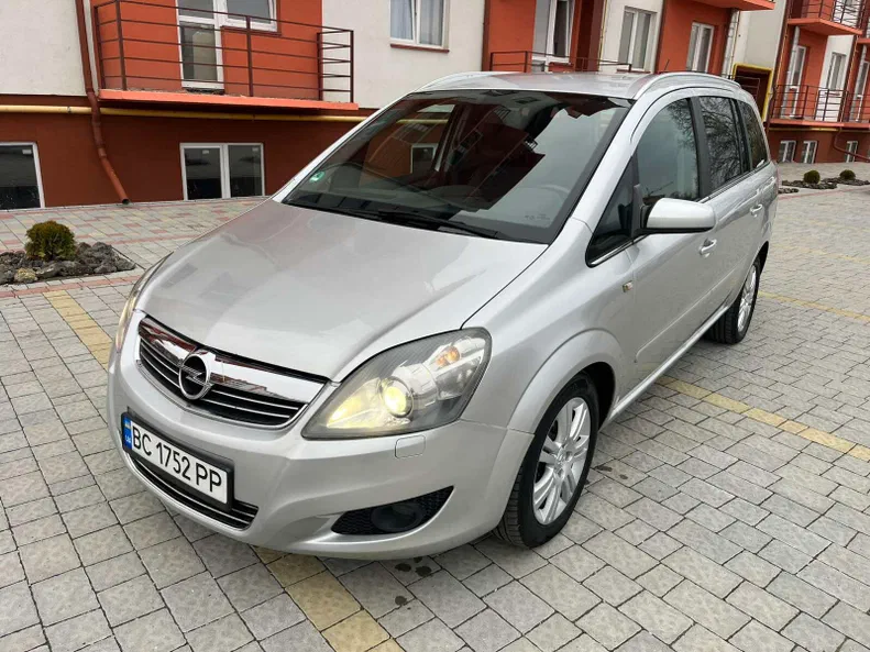 Opel Zafira 2009 - 6