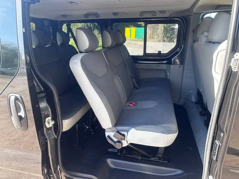 Opel Vivaro 2008 - 24