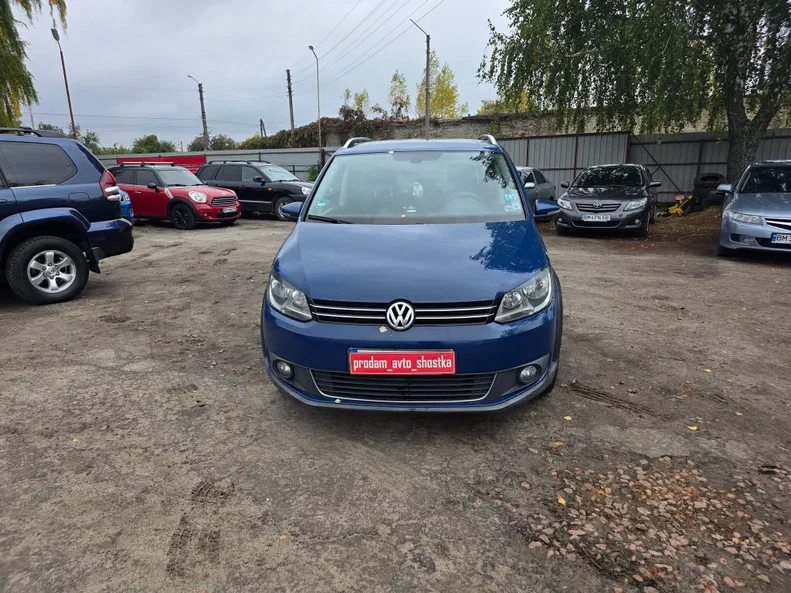 Volkswagen Touran 2012