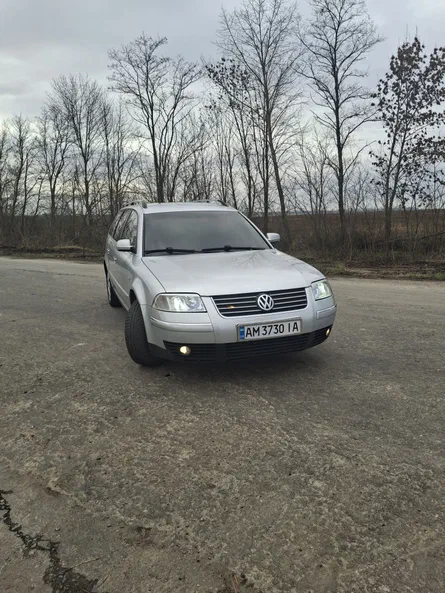 Volkswagen Passat 2003 - 9