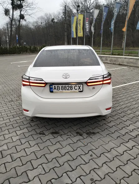Toyota Corolla 2017 - 5