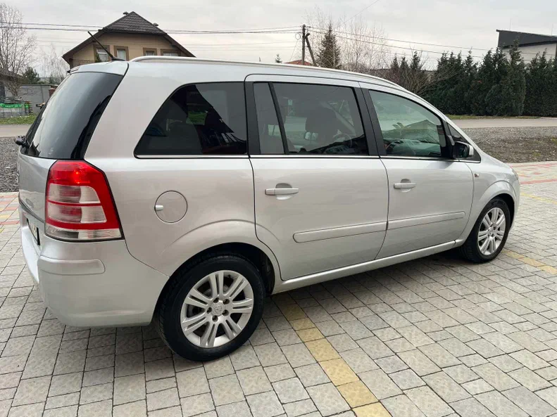 Opel Zafira 2009