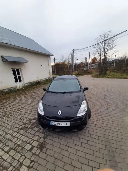 Renault Clio 2011 - 11