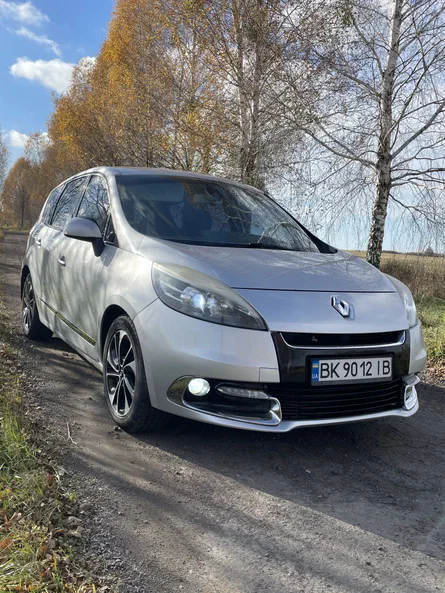 Renault Scenic 2012