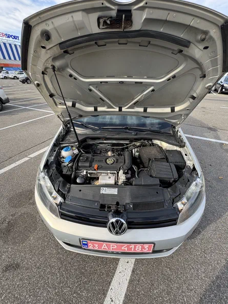 Volkswagen Golf 2011 - 13