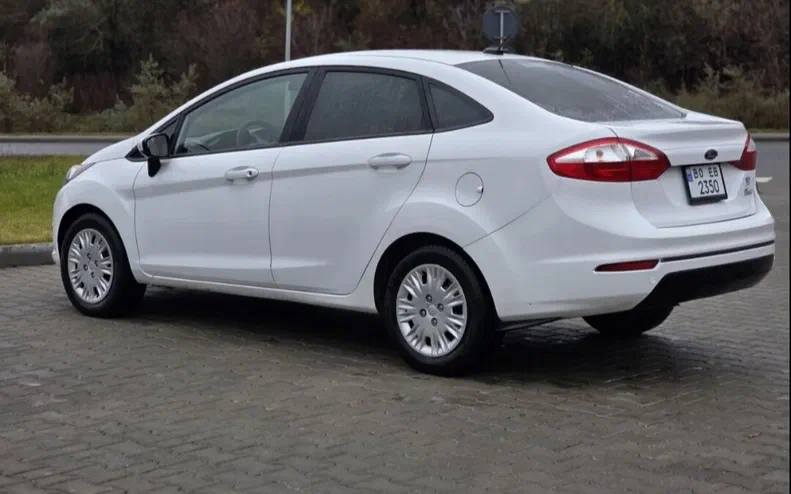 Ford Fiesta 2016 - 6