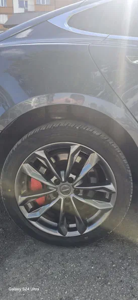 Tesla Model S 2017 - 16