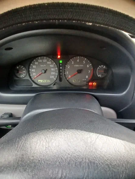 Nissan Almera 2001 - 11