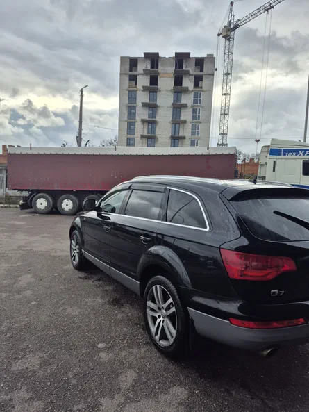 Audi Q7 2009 - 7
