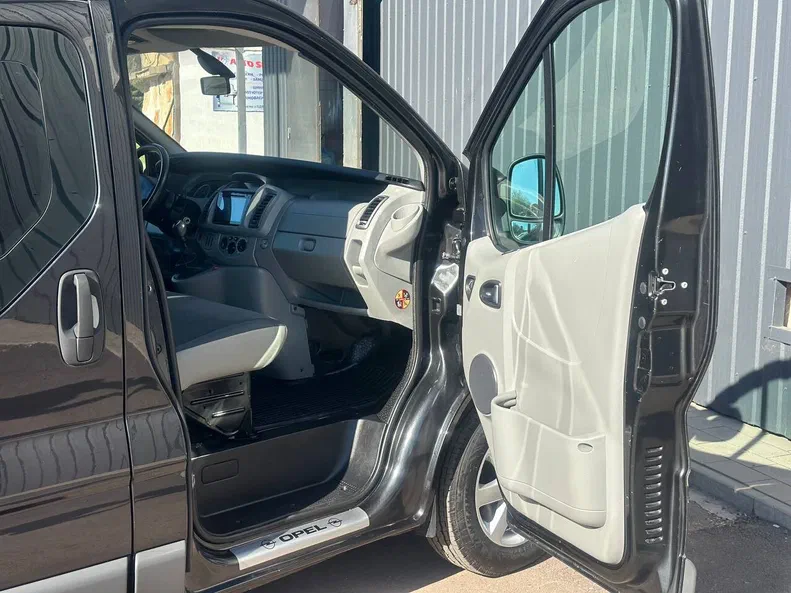 Opel Vivaro 2008 - 14