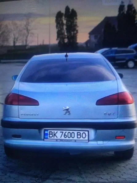 Peugeot 607 2003