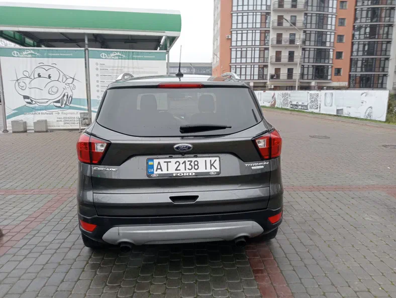Ford Escape 2019 - 8