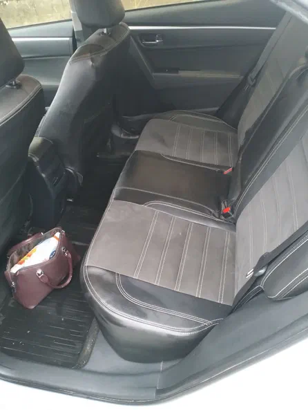 Toyota Corolla 2017 - 8