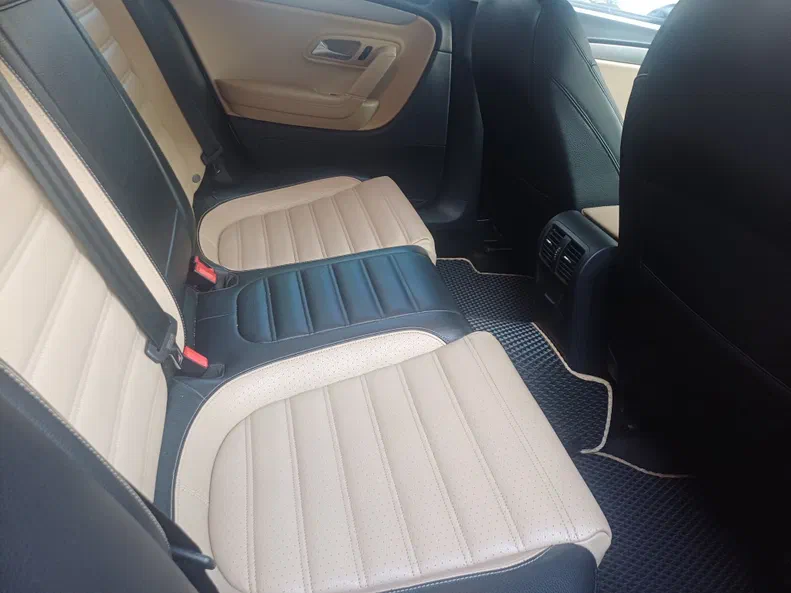 Volkswagen Passat CC 2012 - 9