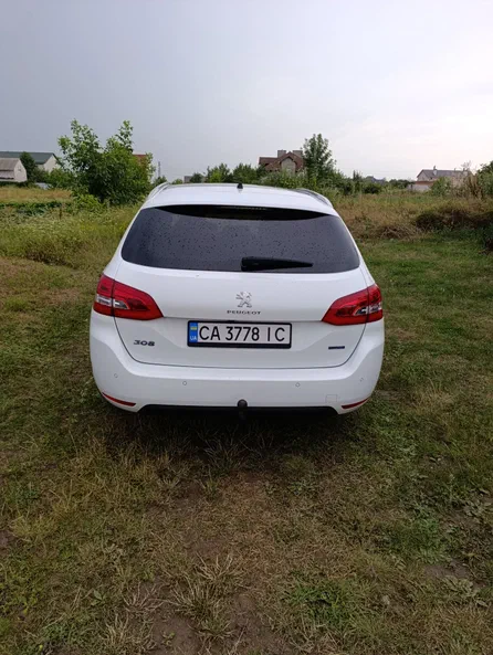 Peugeot 308 2015